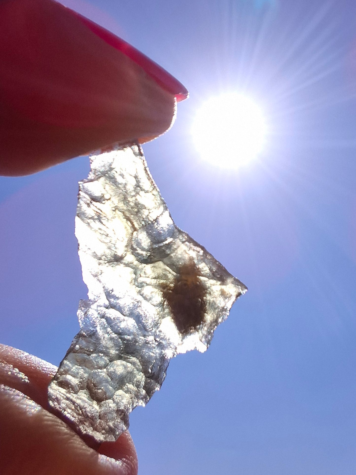 Moldavite Piece, 0.87g, Tektite (Ref: 1411)