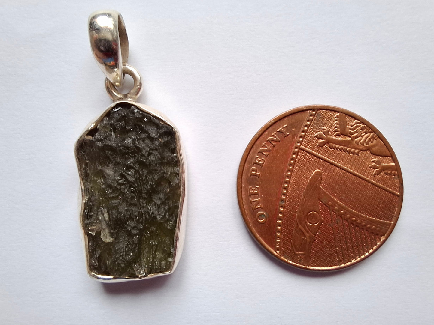Moldavite Pendant, 925 Silver, Tektite (Ref: P442)