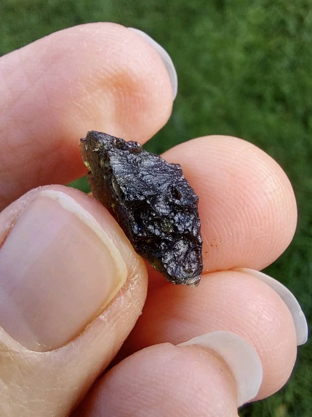 Moldavite Piece, 1.15g, Tektite (Ref: 908)