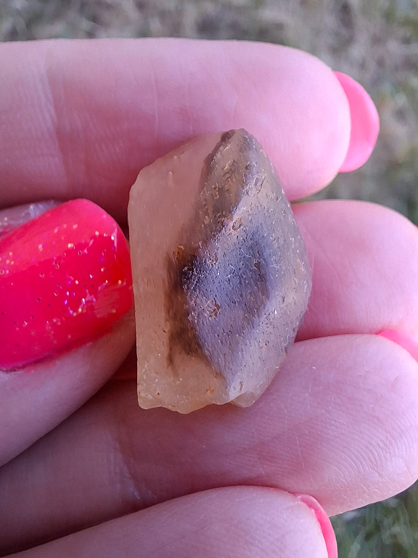 Libyan Desert Glass (darker) Piece, 4.70g, Tektite (Ref: L1372)