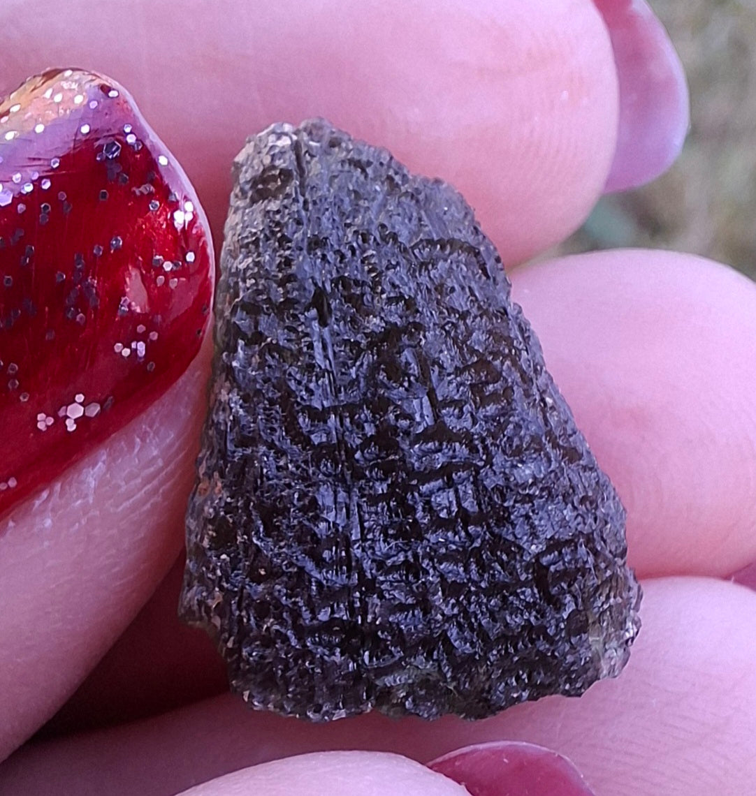 Moldavite Piece, 2.38g, Tektite (Ref: 1466)