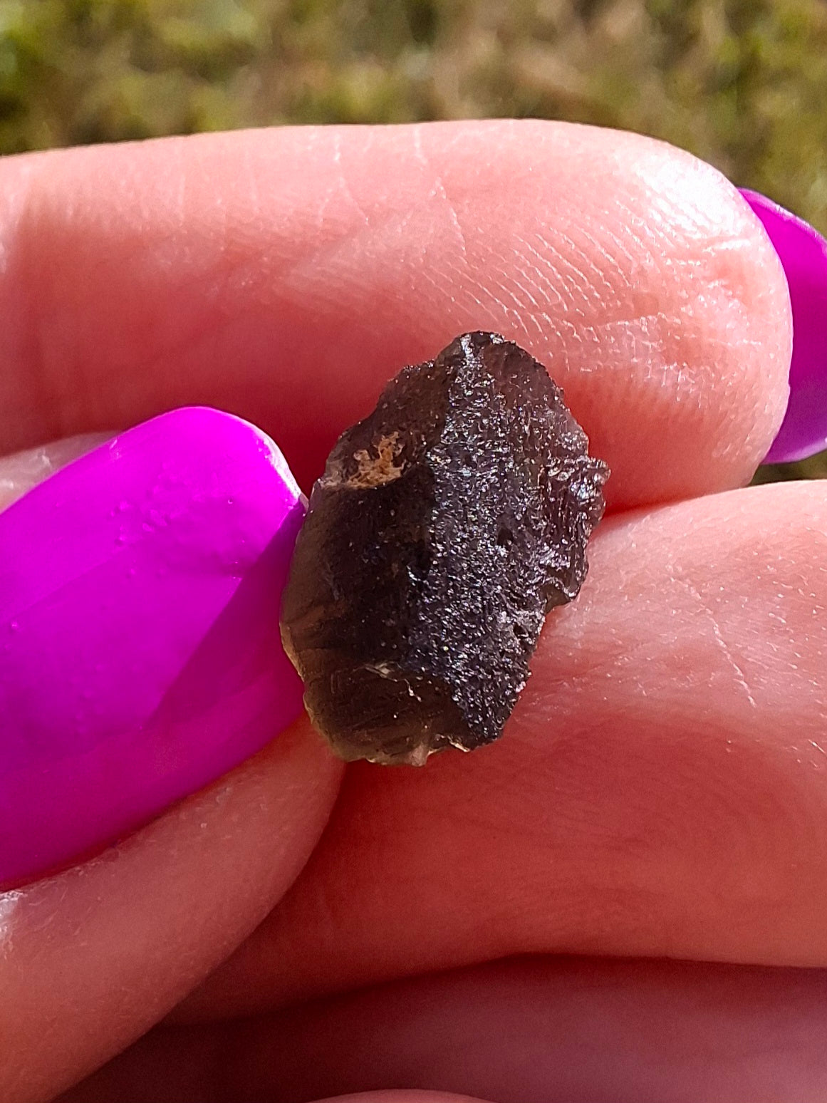 Moldavite Piece, 0.72g, Tektite (Ref: 1443)
