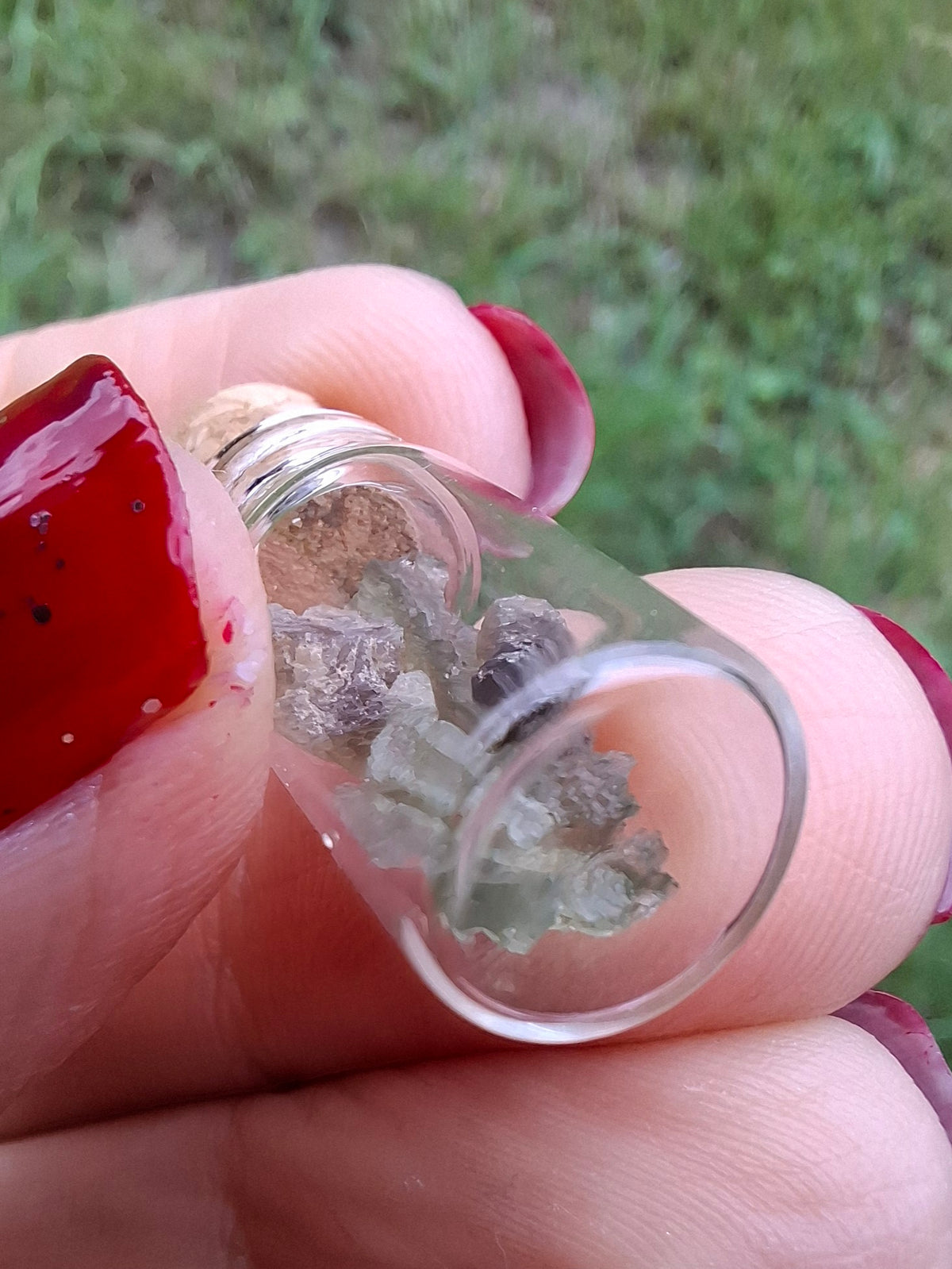 Moldavite Chips (0.50g) in 1ml Bottle, Tektite (Ref: B22)
