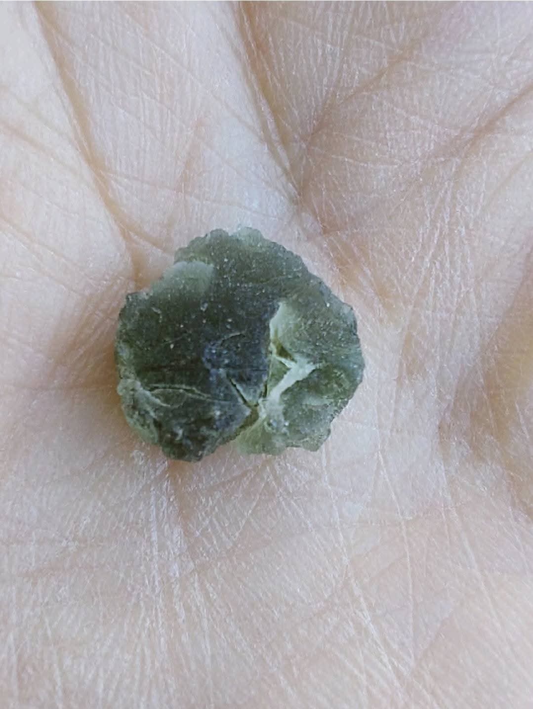 Moldavite Piece, 0.93g, Tektite (Ref: 775)