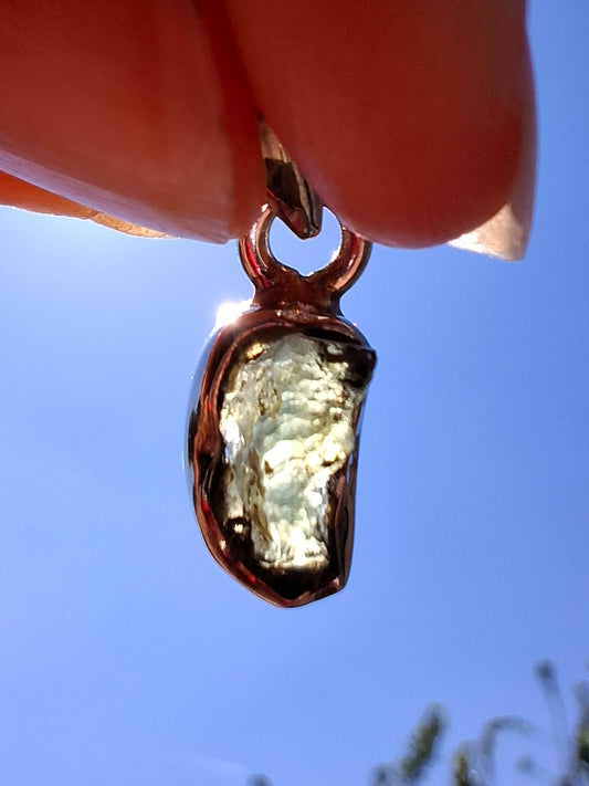 Moldavite Pendant, 925 Silver, Tektite (Ref: P39)