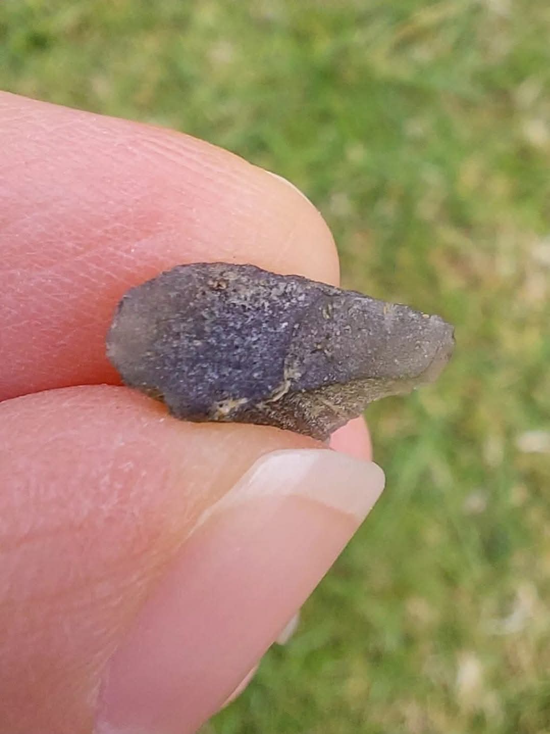 Moldavite Piece, 0.63g, Tektite (Ref: E174)