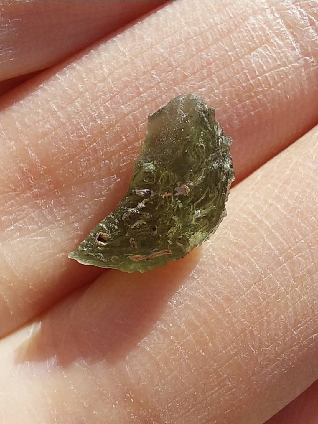 Moldavite Piece, 0.62g, Tektite (Ref: 955)