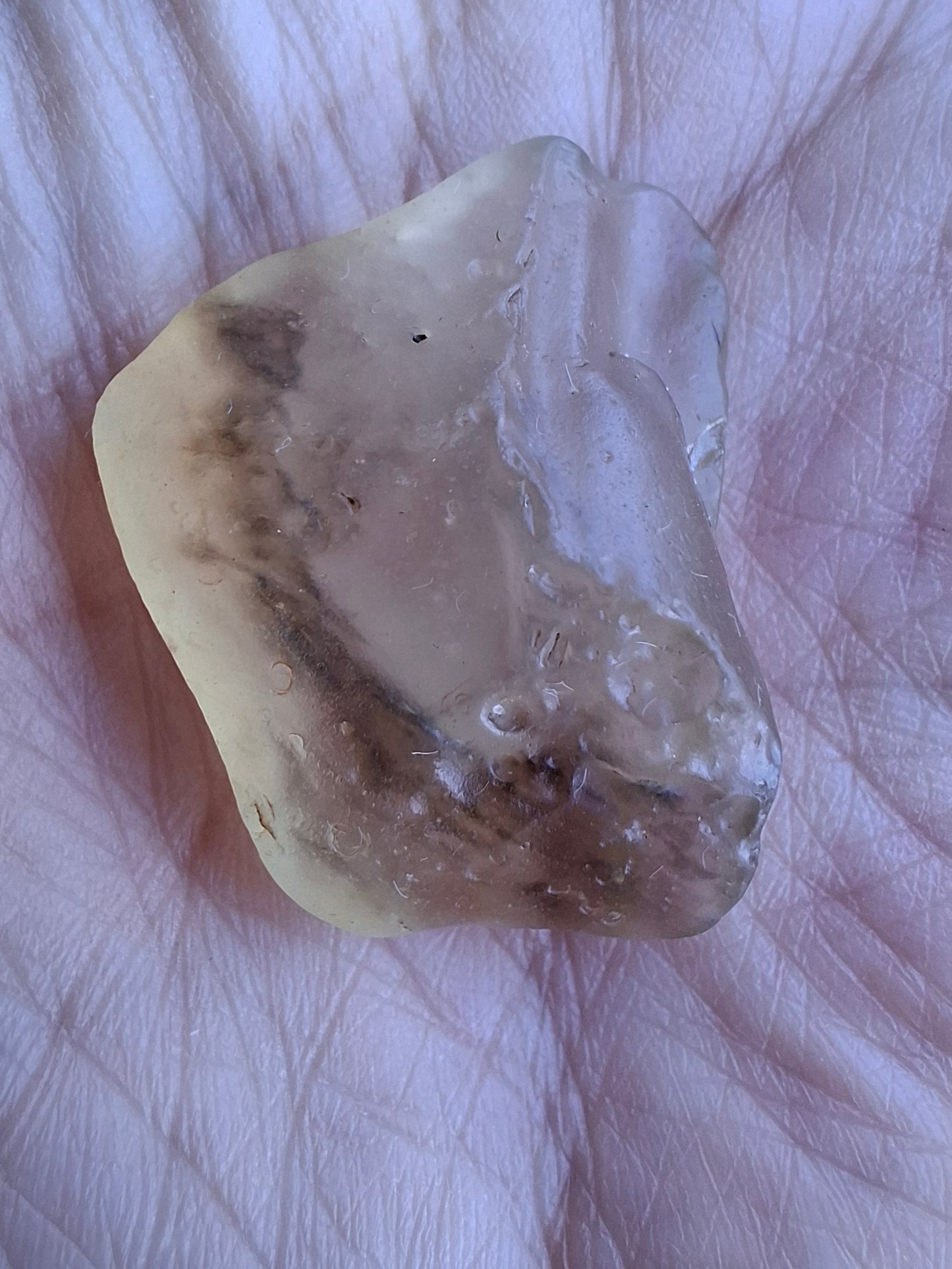 Libyan Desert Glass (darker) Piece, 7.73g, Tektite (Ref: L1374)