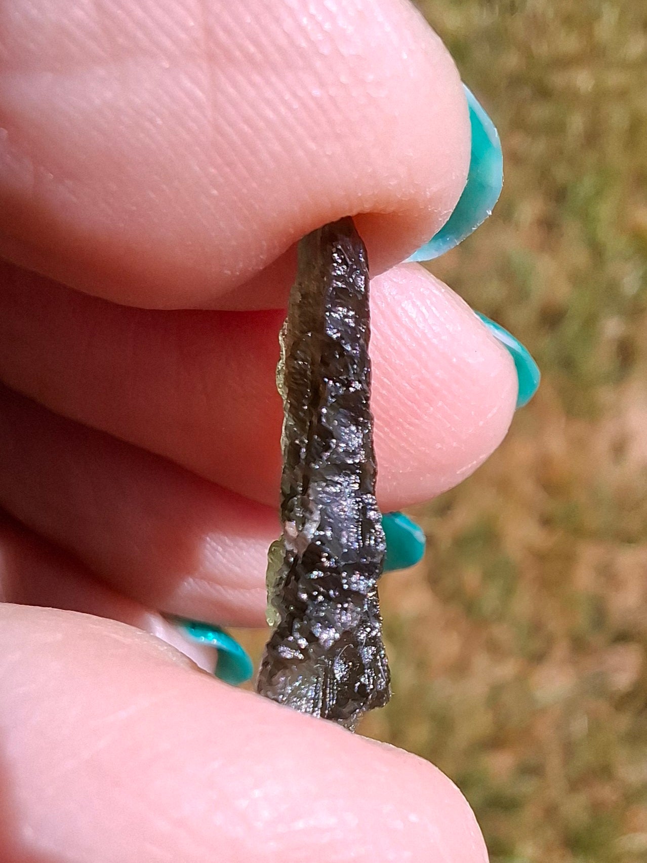 Moldavite Piece, 0.84g, Tektite (Ref: 1418)