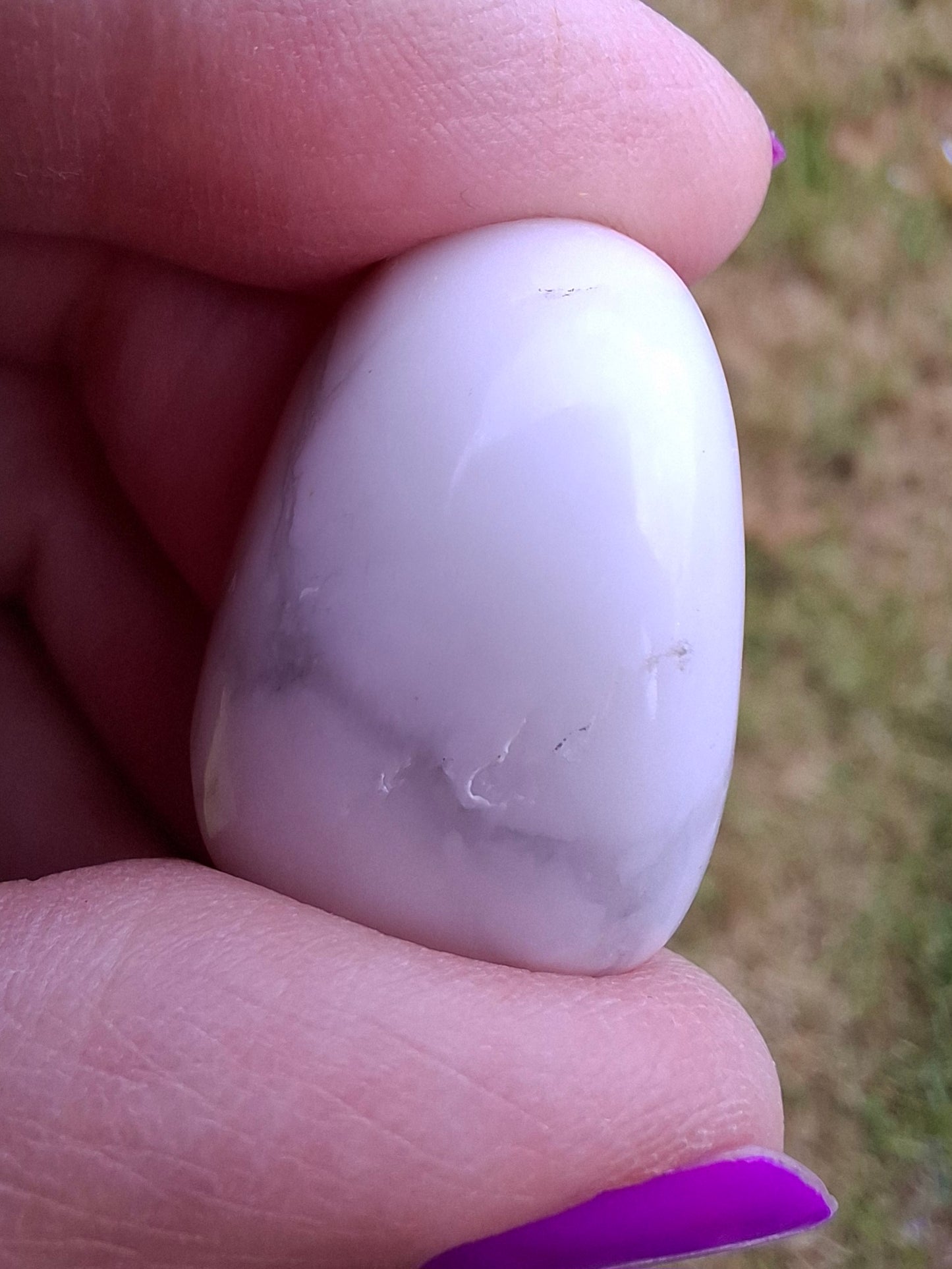 Howlite, Tumble Stone, Crystal (Ref: T37)