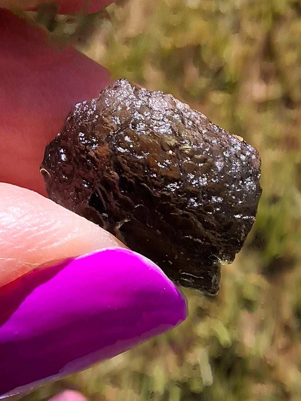 Moldavite Piece, 1.92g, Tektite (Ref: 1426)