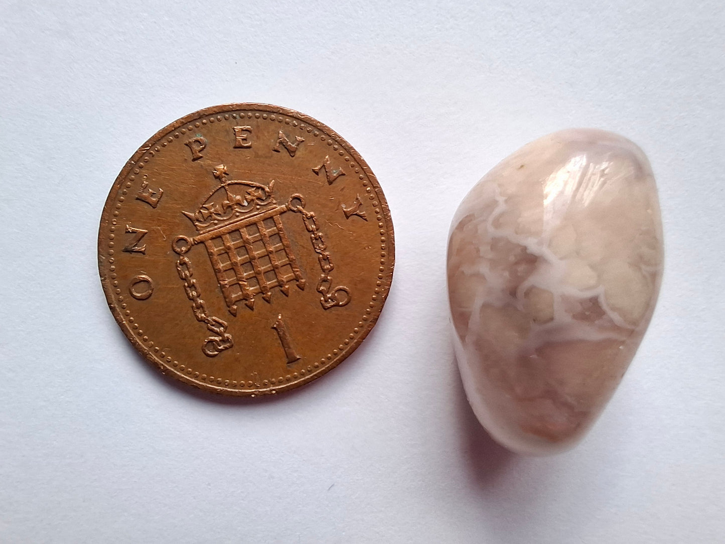 Flower Agate, Tumble Stone, Crystal (Red: T73)