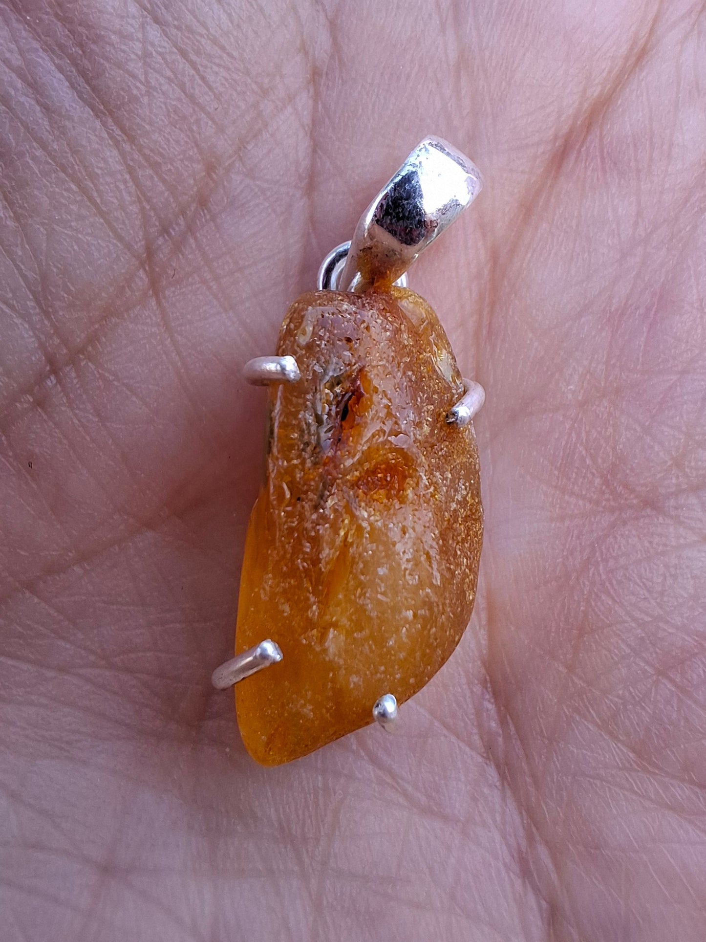 Baltic Amber Pendant, 925 Silver, Fossil (Ref: AP4)