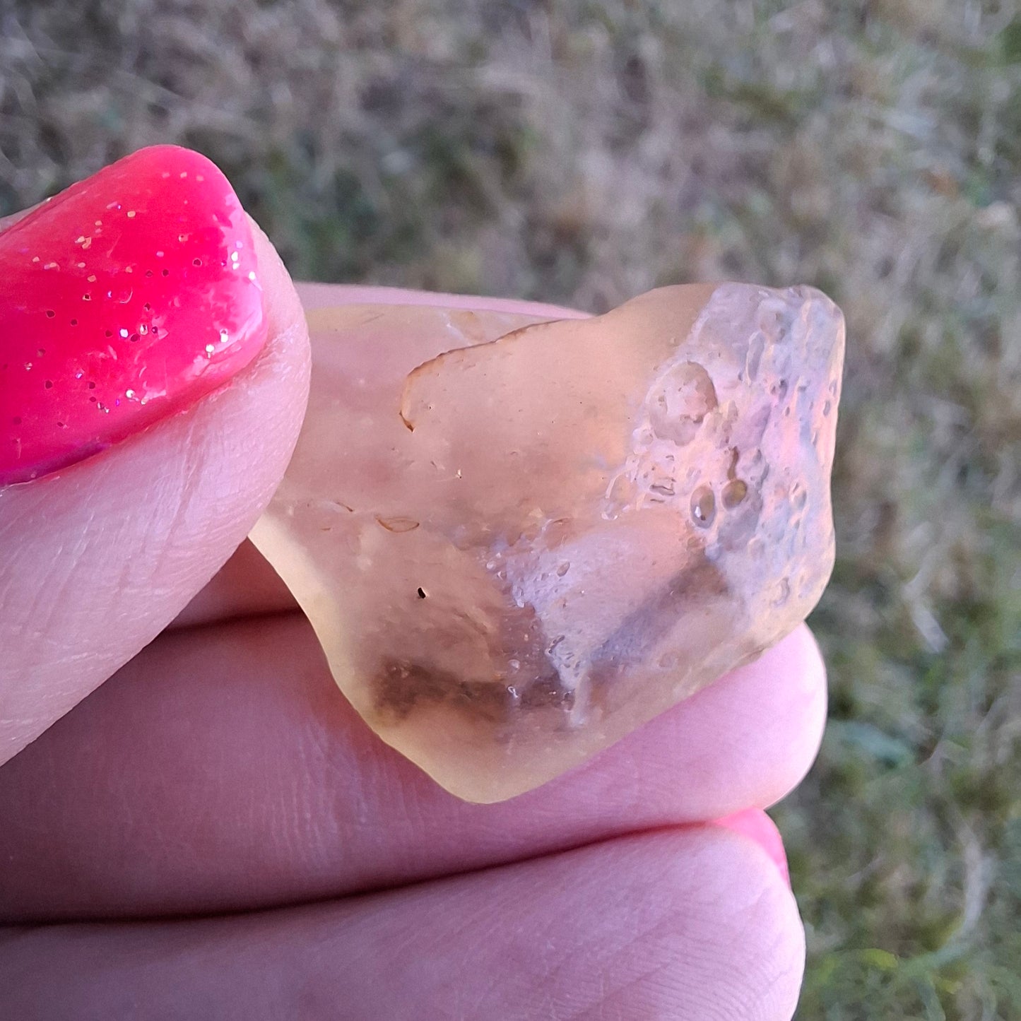 Libyan Desert Glass (darker) Piece, 7.73g, Tektite (Ref: L1374)