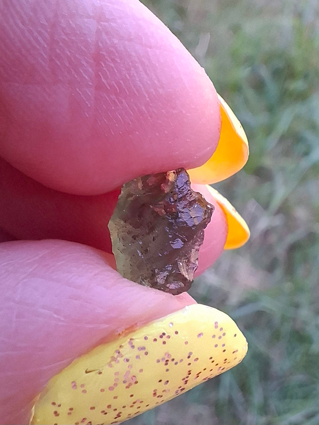 Moldavite small Piece, 0.40g, Tektite (Ref: 1479)