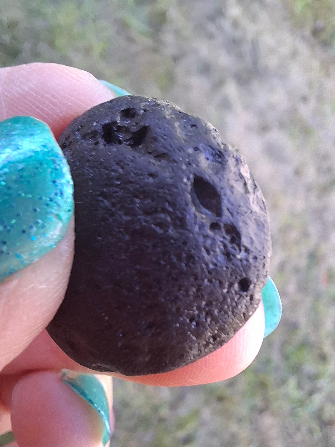 Philippinite (Rizalite), 9.24g, Tektite