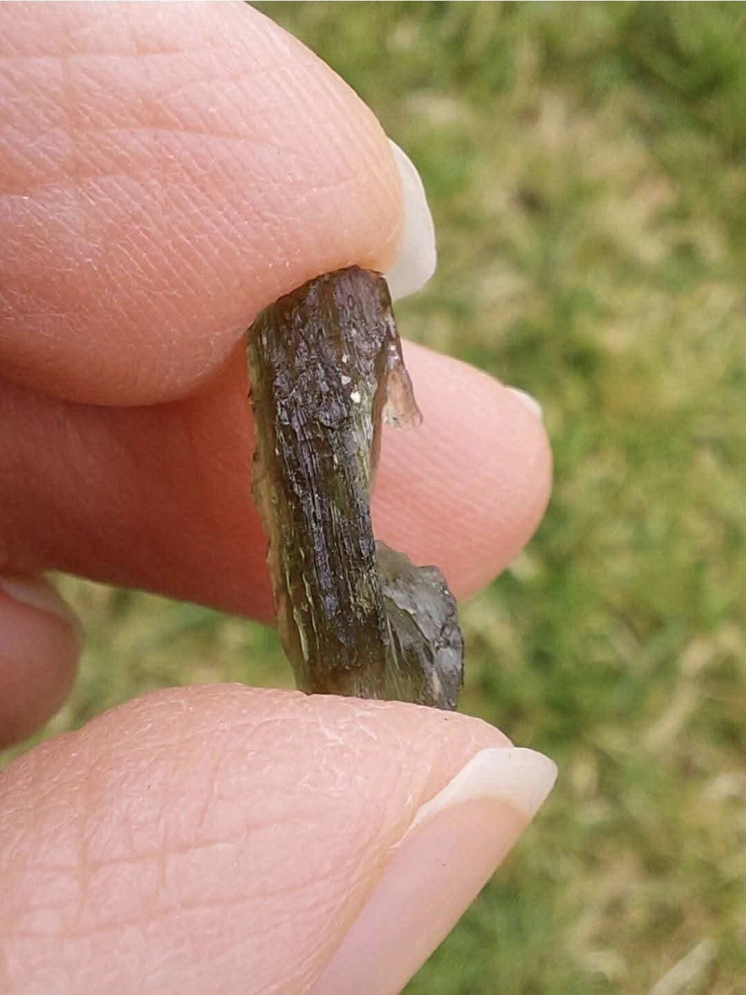 Moldavite Piece, 0.70g, Tektite (Ref: E214)