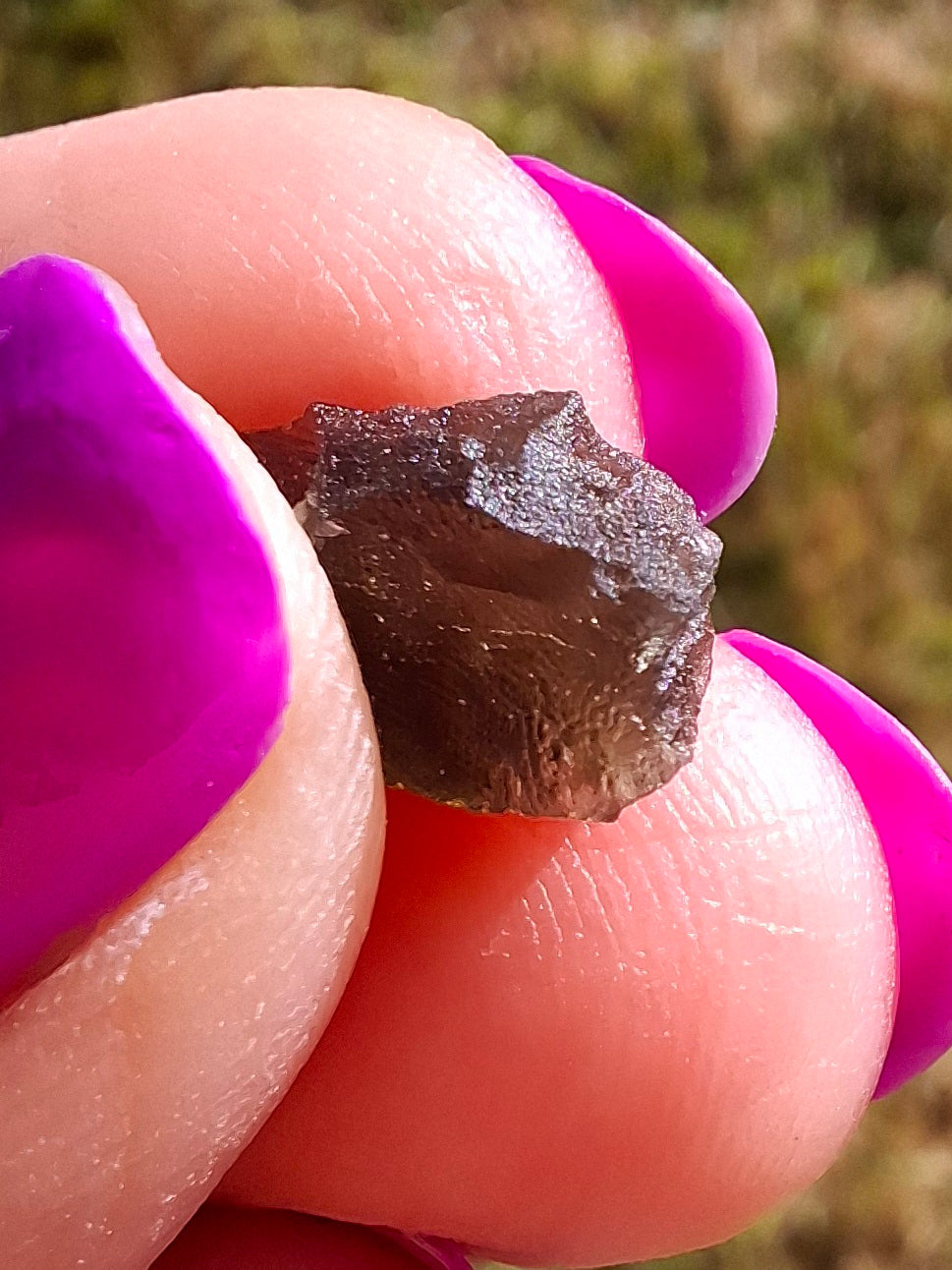 Moldavite Piece, 0.72g, Tektite (Ref: 1443)
