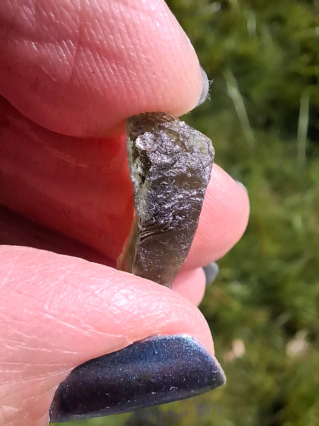 Moldavite Piece, 0.98g, Tektite (Ref: 1388)