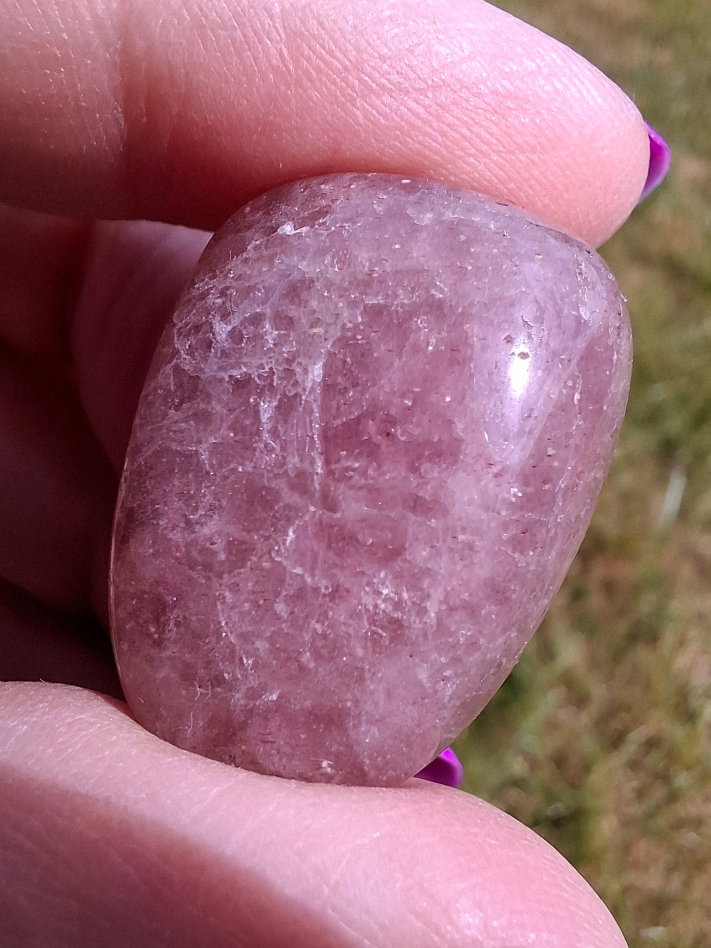 Strawberry Quartz, Tumble Stone, Crystal (Ref: T10)