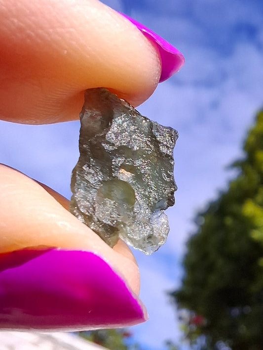 Moldavite Piece, 0.82g, Tektite (Ref: 1454)