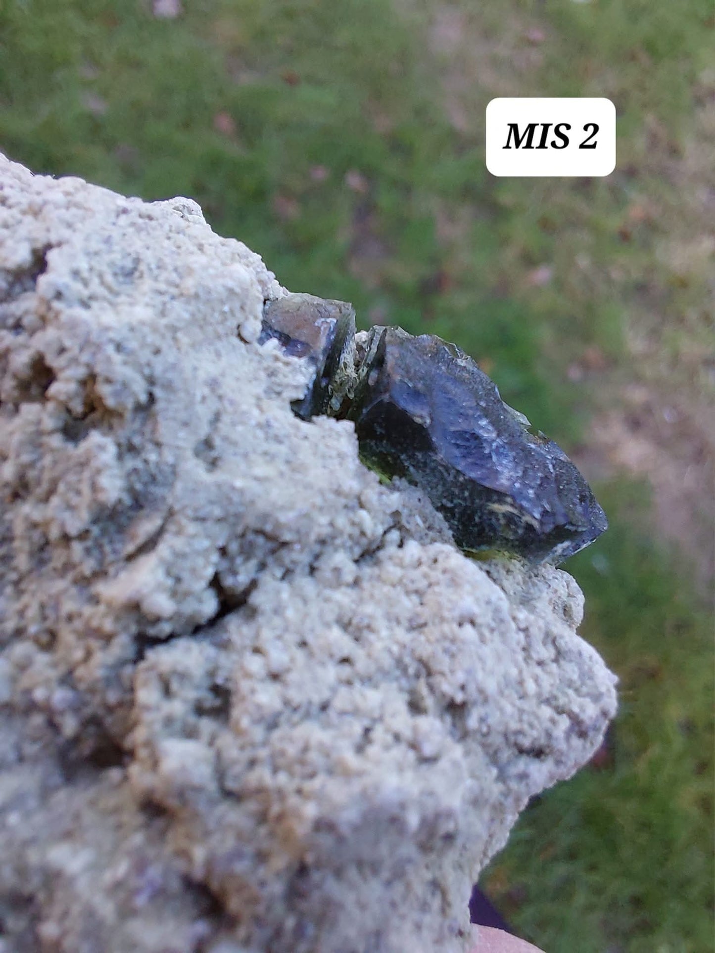 Moldavite In-Situ (in matrix), Besednice, Est 3.5-4g, Tektite (Ref: MIS2)