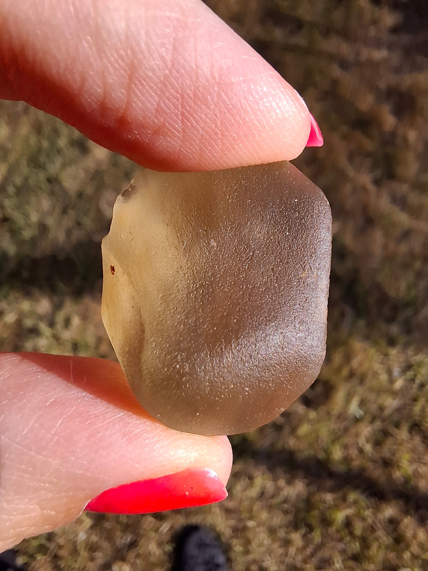 Libyan Desert Glass (darker) Piece, 9.54g, Tektite (Ref: L1371)