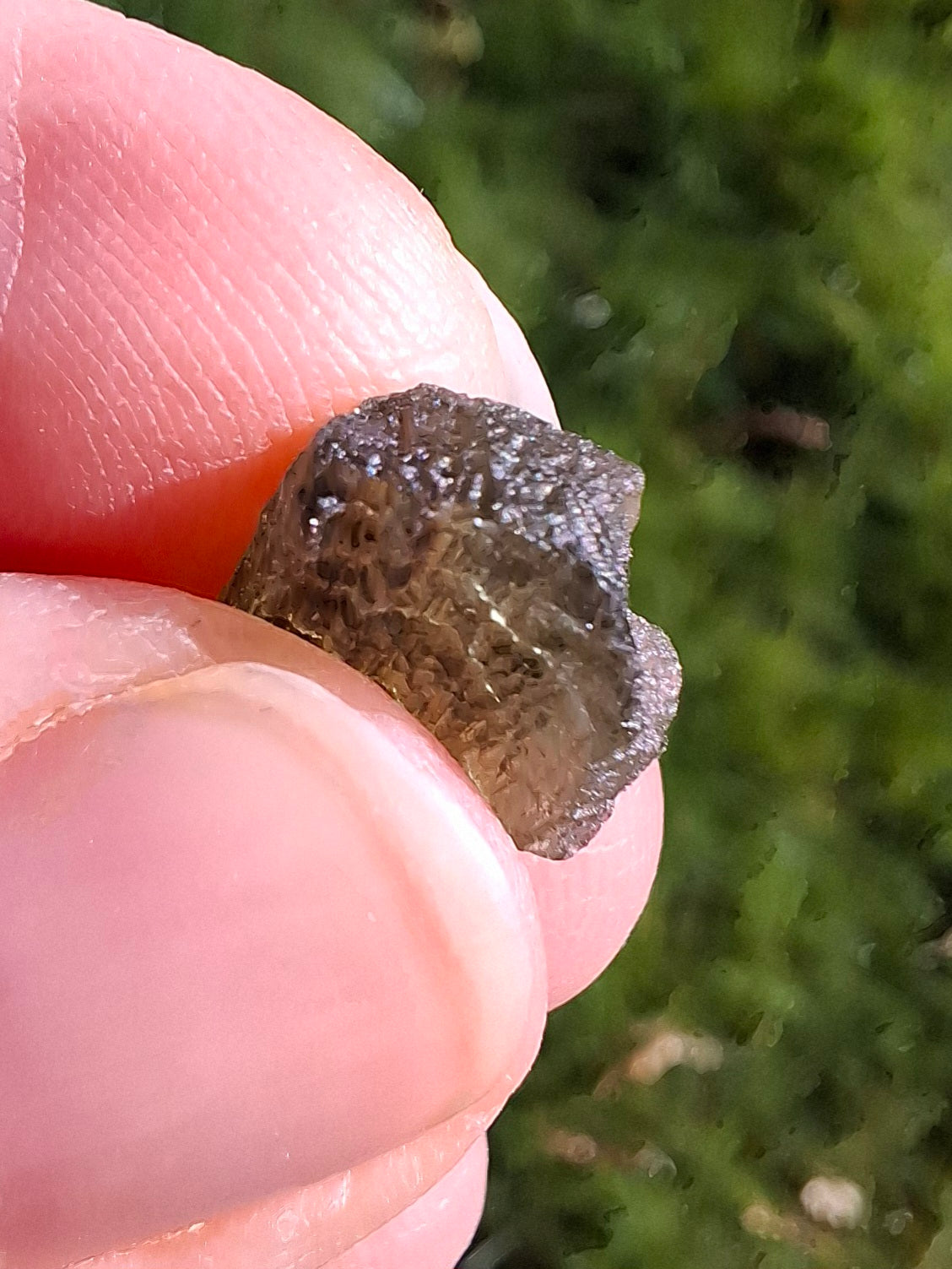 Moldavite Piece, 0.96g, Tektite (Ref: 1330)