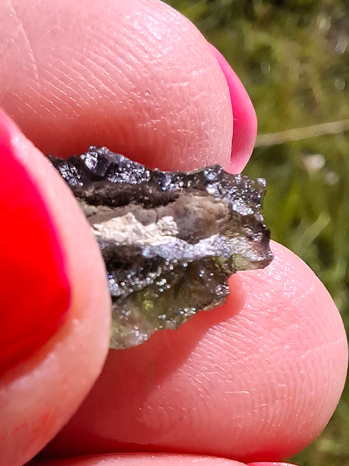 Moldavite Piece, 0.90g, Tektite (Ref: 1412)