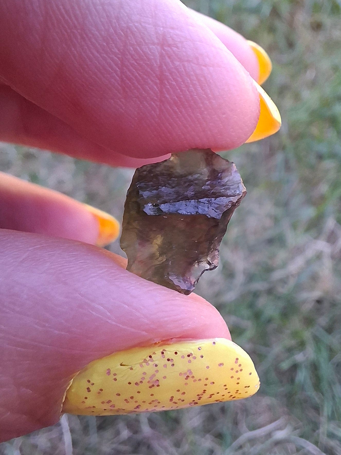 Moldavite Piece, 0.70g, Tektite (Ref: 1475)