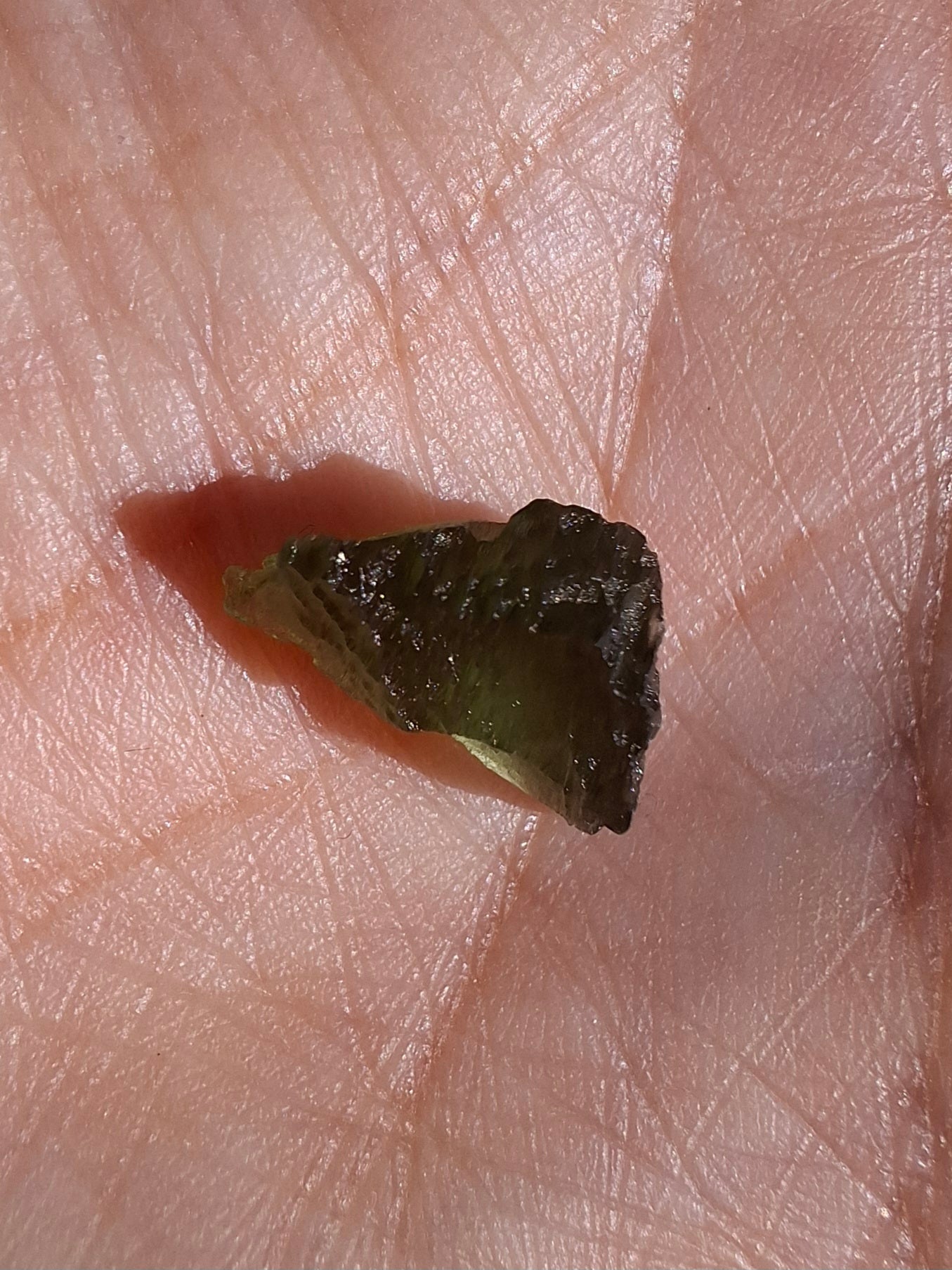 Moldavite Piece, 0.82g, Tektite (Ref: 1456)
