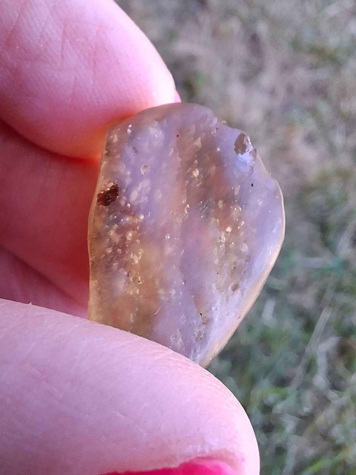 Libyan Desert Glass (darker) Piece, 6.82g, Tektite (Ref: L1365)