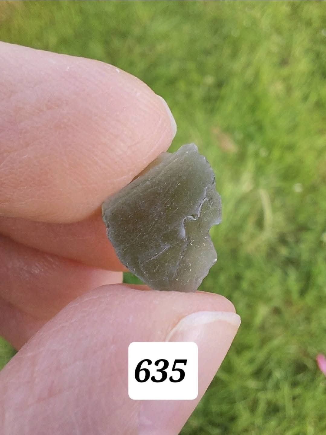 Moldavite Piece, 0.72g, Tektite (Ref: 635)