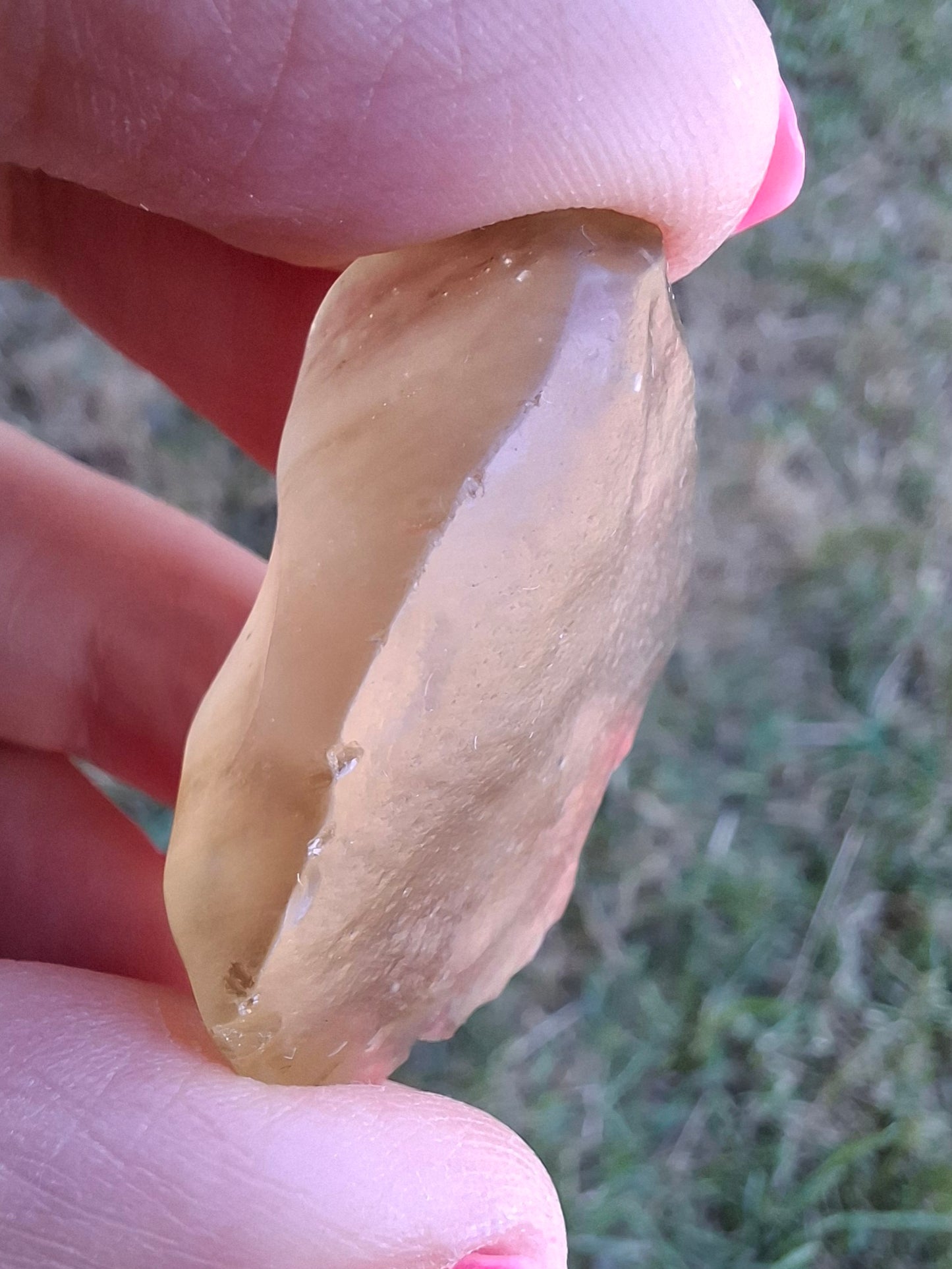 Libyan Desert Glass (darker) Piece, 12.00g, Tektite (Ref: L1377)