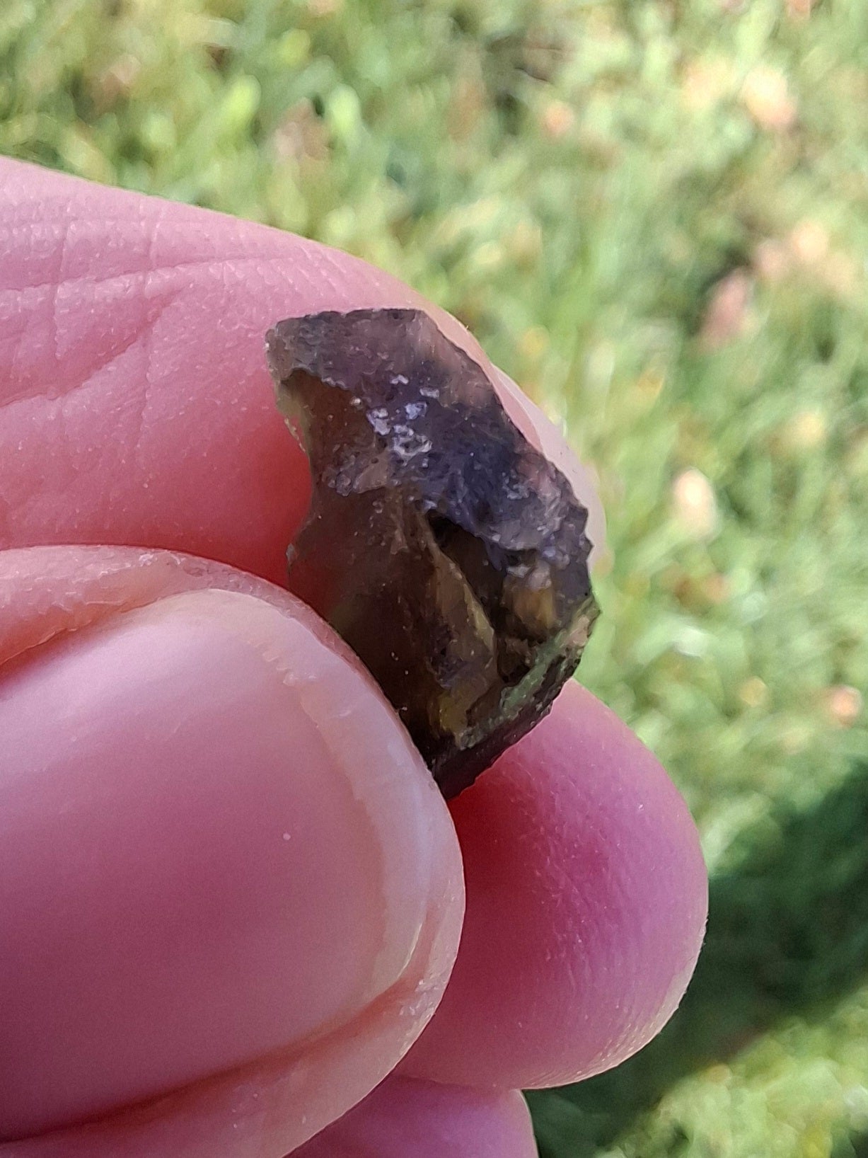Moldavite Piece, 0.73g, Tektite (Ref: 1334)