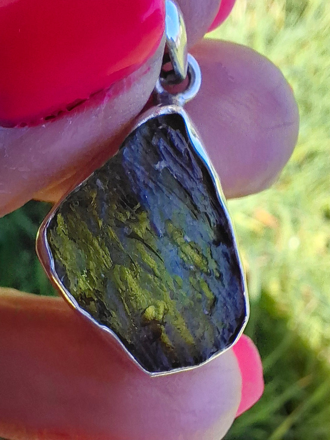 Moldavite Pendant, 925 Silver, Tektite (Ref: P429)