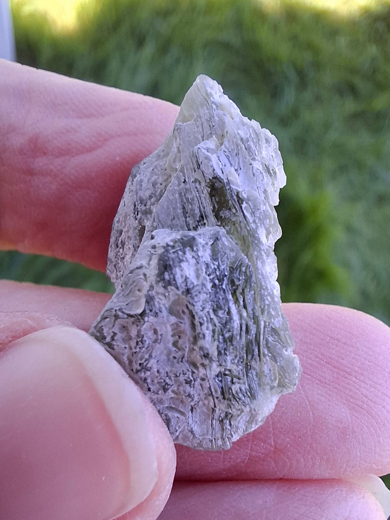 Moldavite Piece, SNOWFLAKE, FROSTED, BARTOCHOV, 4.00g, Tektite (Ref: 1367)