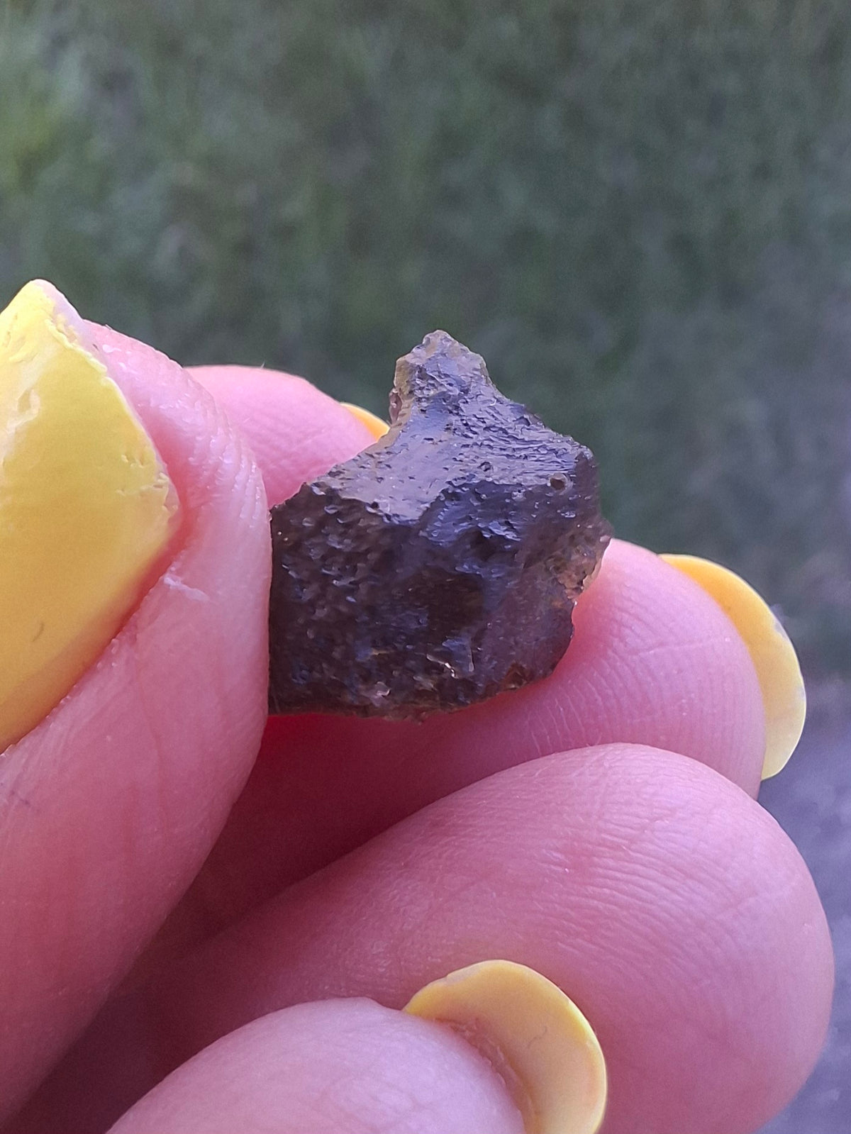Moldavite Piece, 2.22g, Tektite (Ref: 1514)