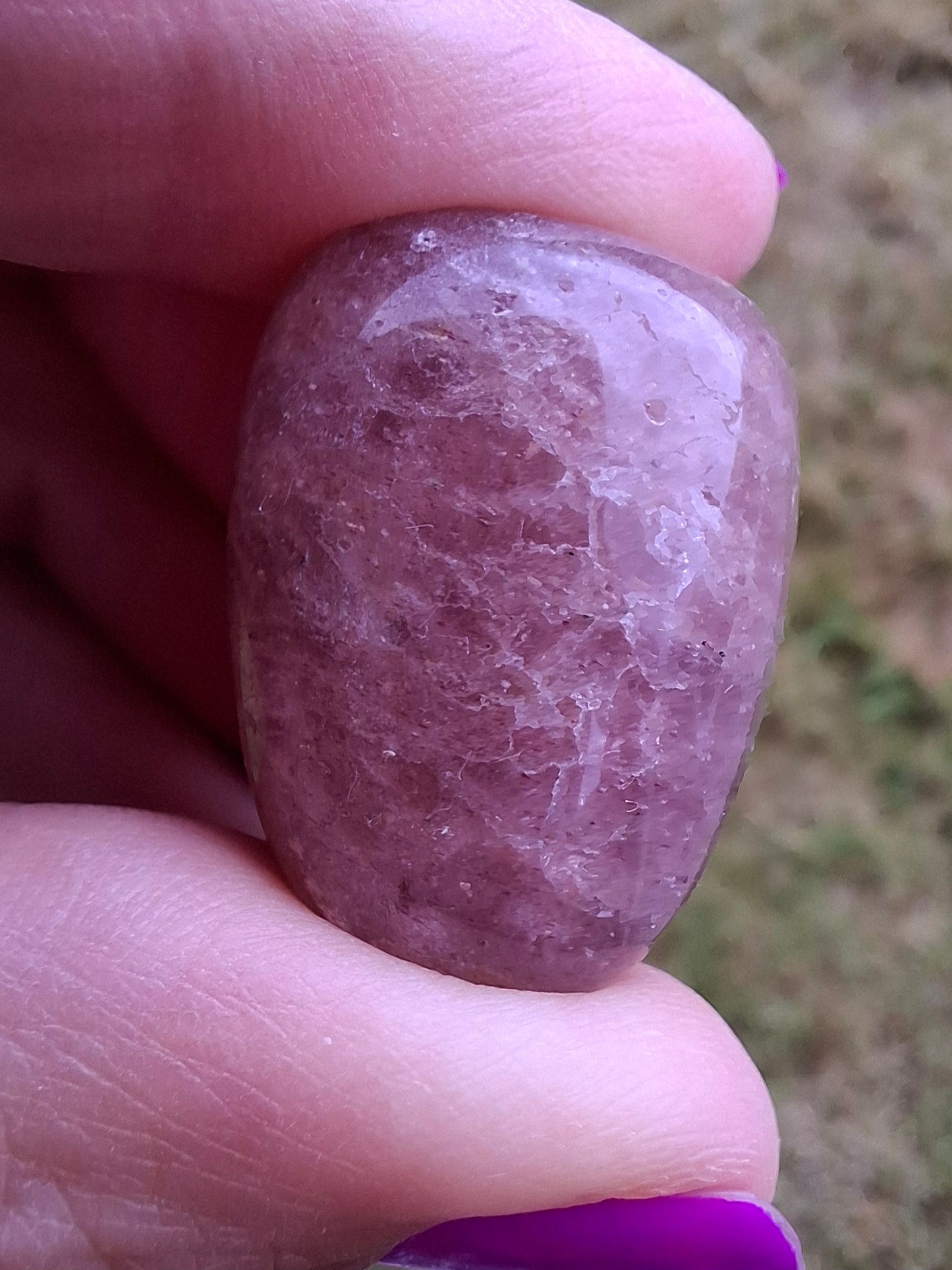 Strawberry Quartz, Tumble Stone, Crystal (Ref: T10)