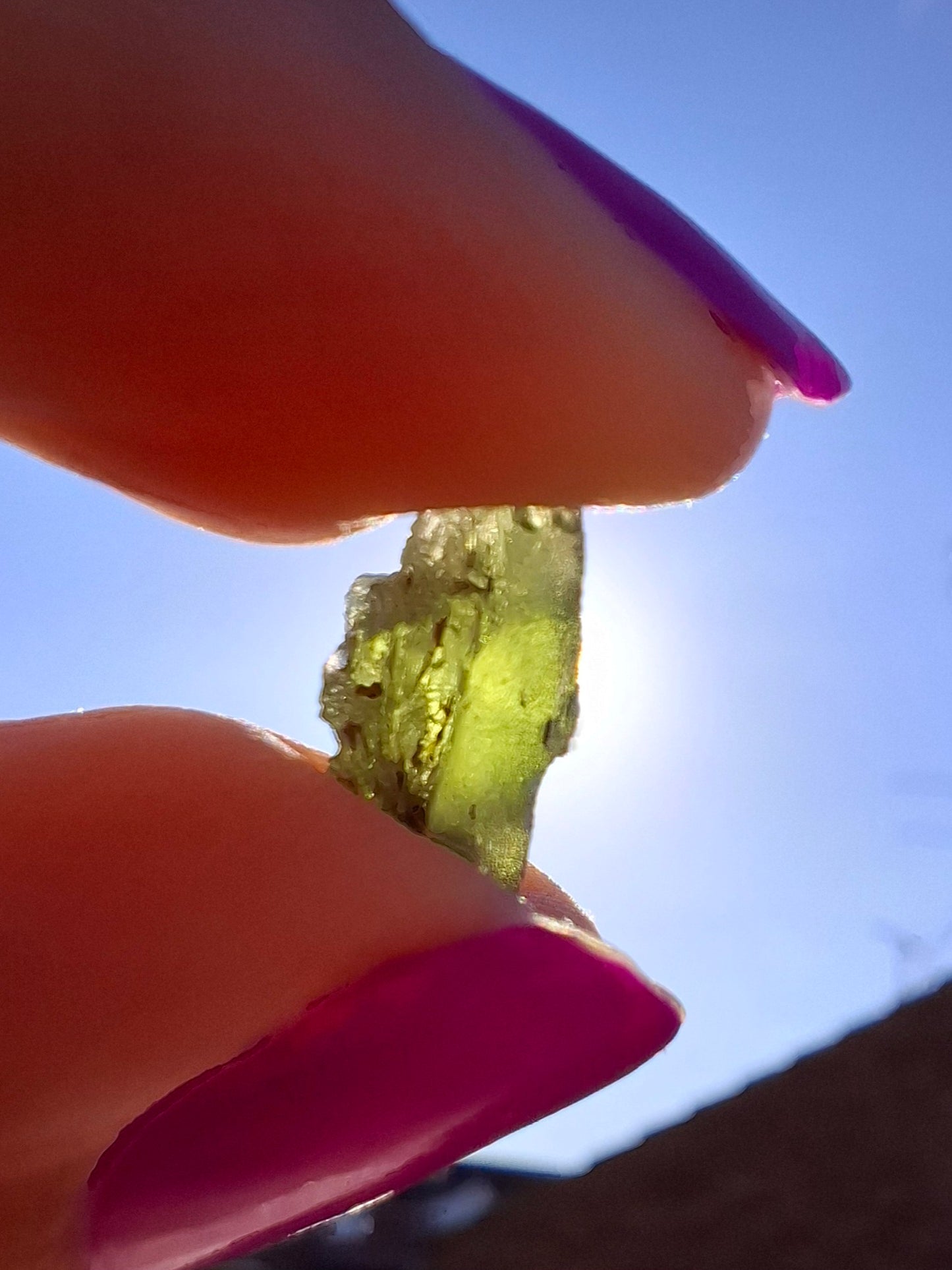 Moldavite Piece, 0.81g, Tektite (Ref: 1449)
