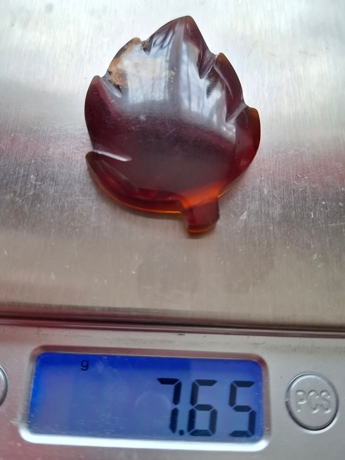 Red Amber Leaf Carving, 7.65g, Fossil (Ref: Leaf9)