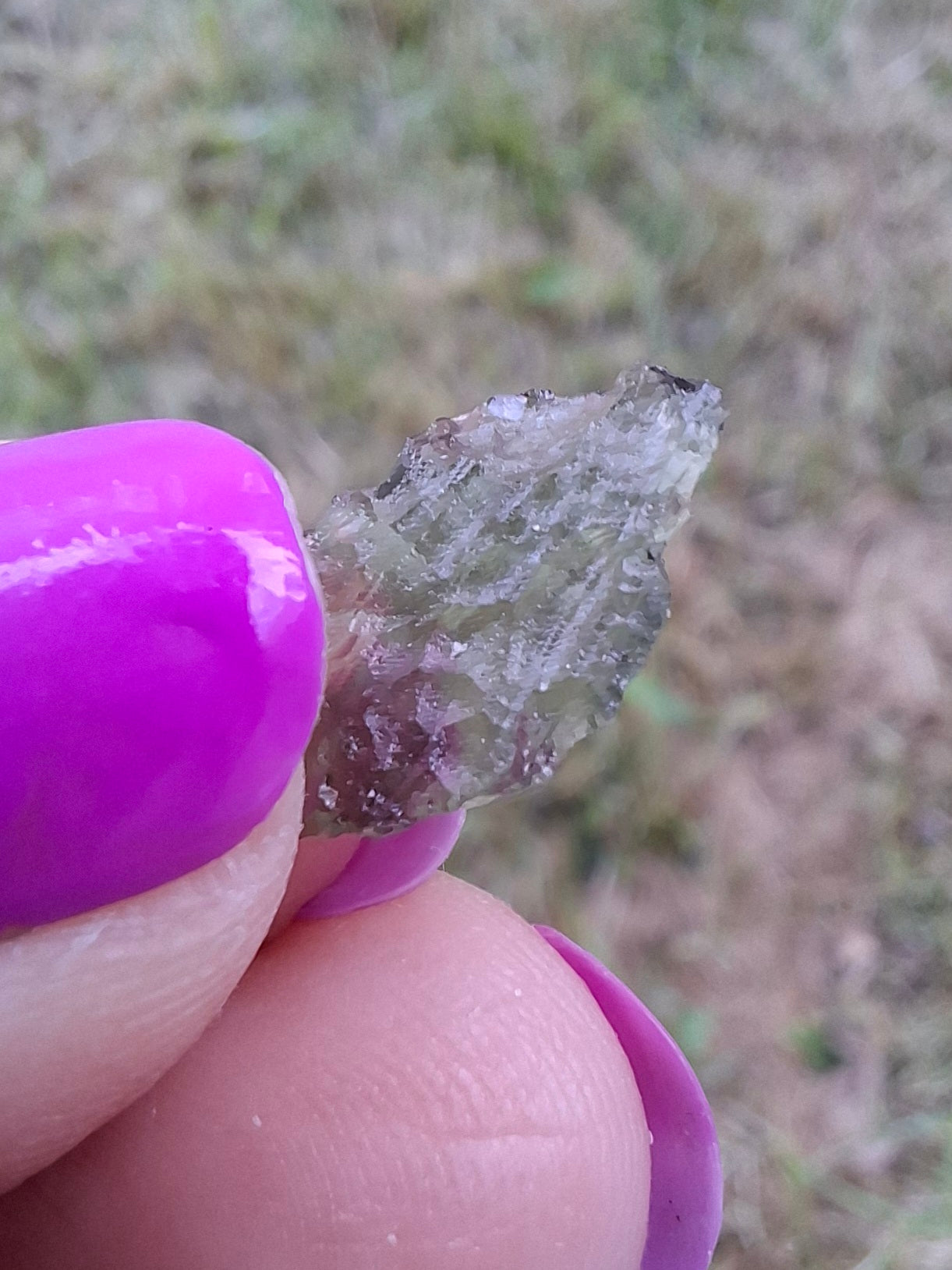 Moldavite Piece, 0.43g, Tektite (Ref: 1435)