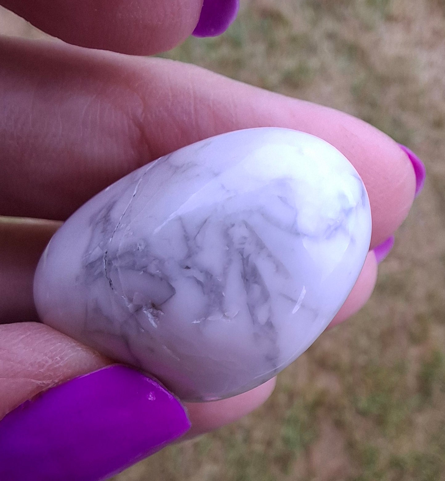 Howlite, Tumble Stone, Crystal (Ref: T36)