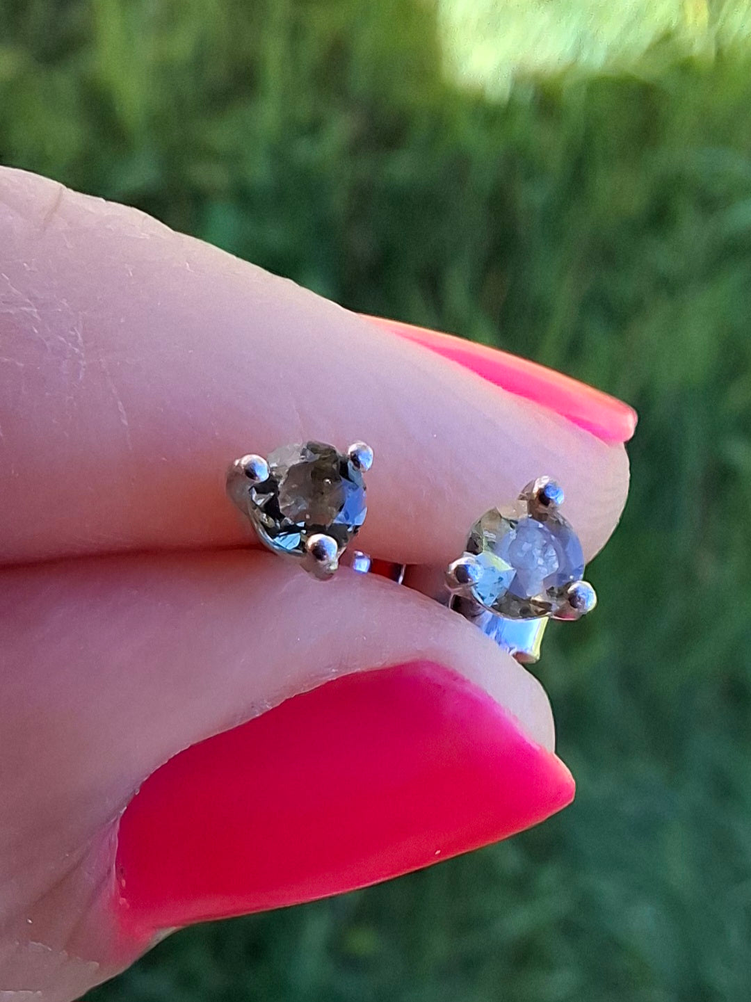 Moldavite (faceted) 3mm STUD EARRINGS, 925 Silver, Tektite (Ref: Pair57)