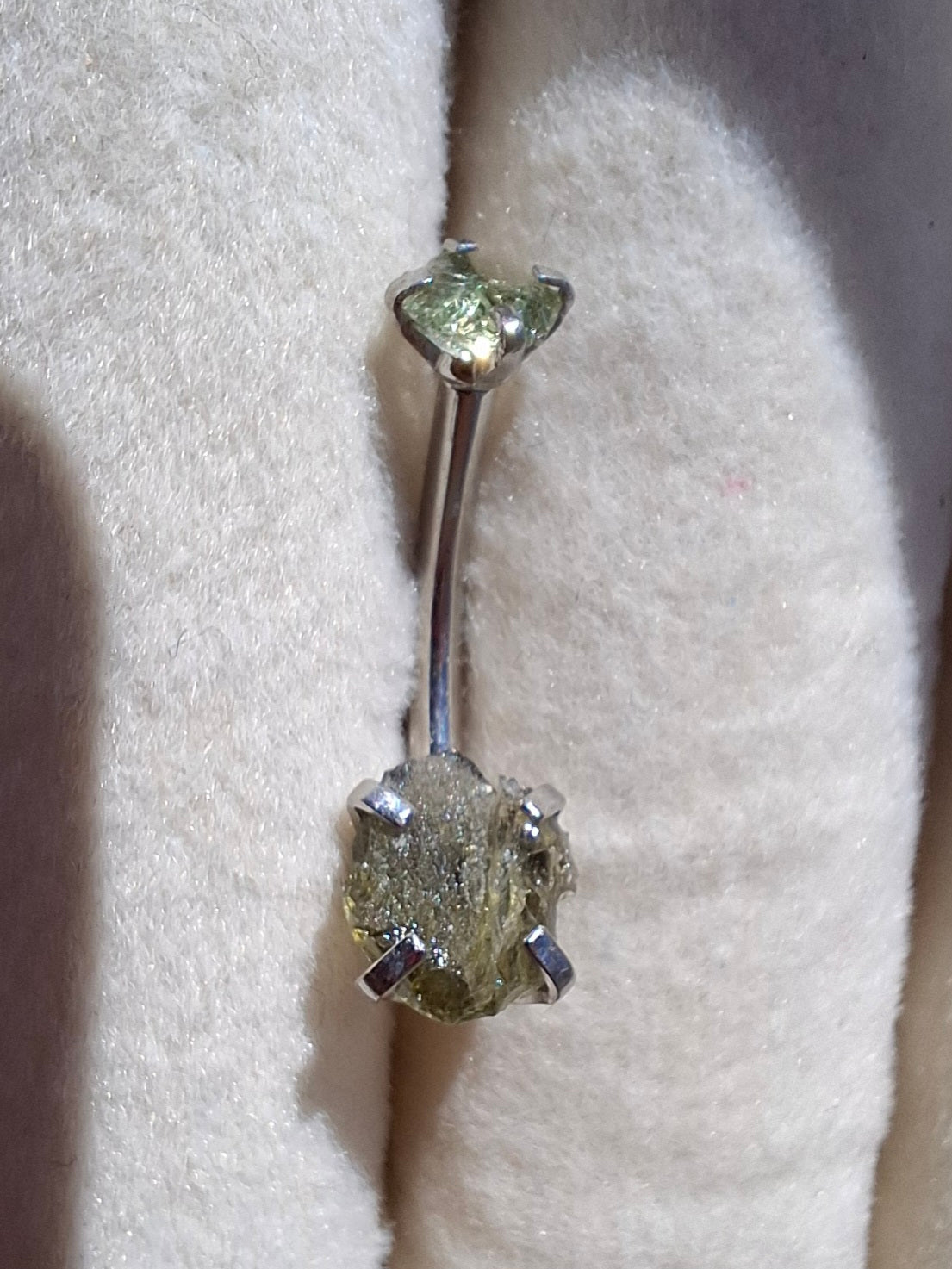 Moldavite (raw) BELLY BAR, 14G, Surgical Steel, Tektite (Ref: BB1)