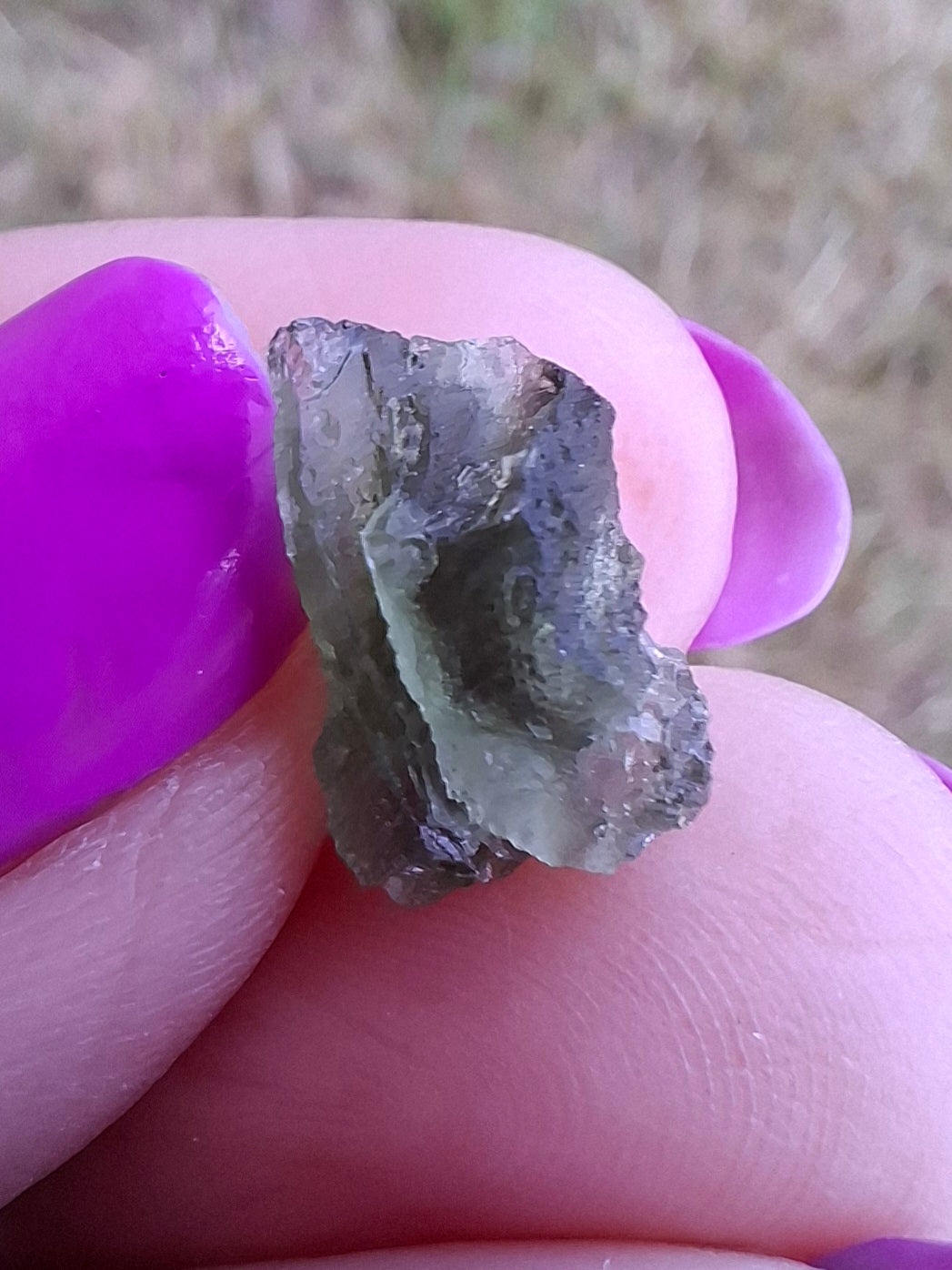 Moldavite Piece, 0.84g, Tektite (Ref: 1445)