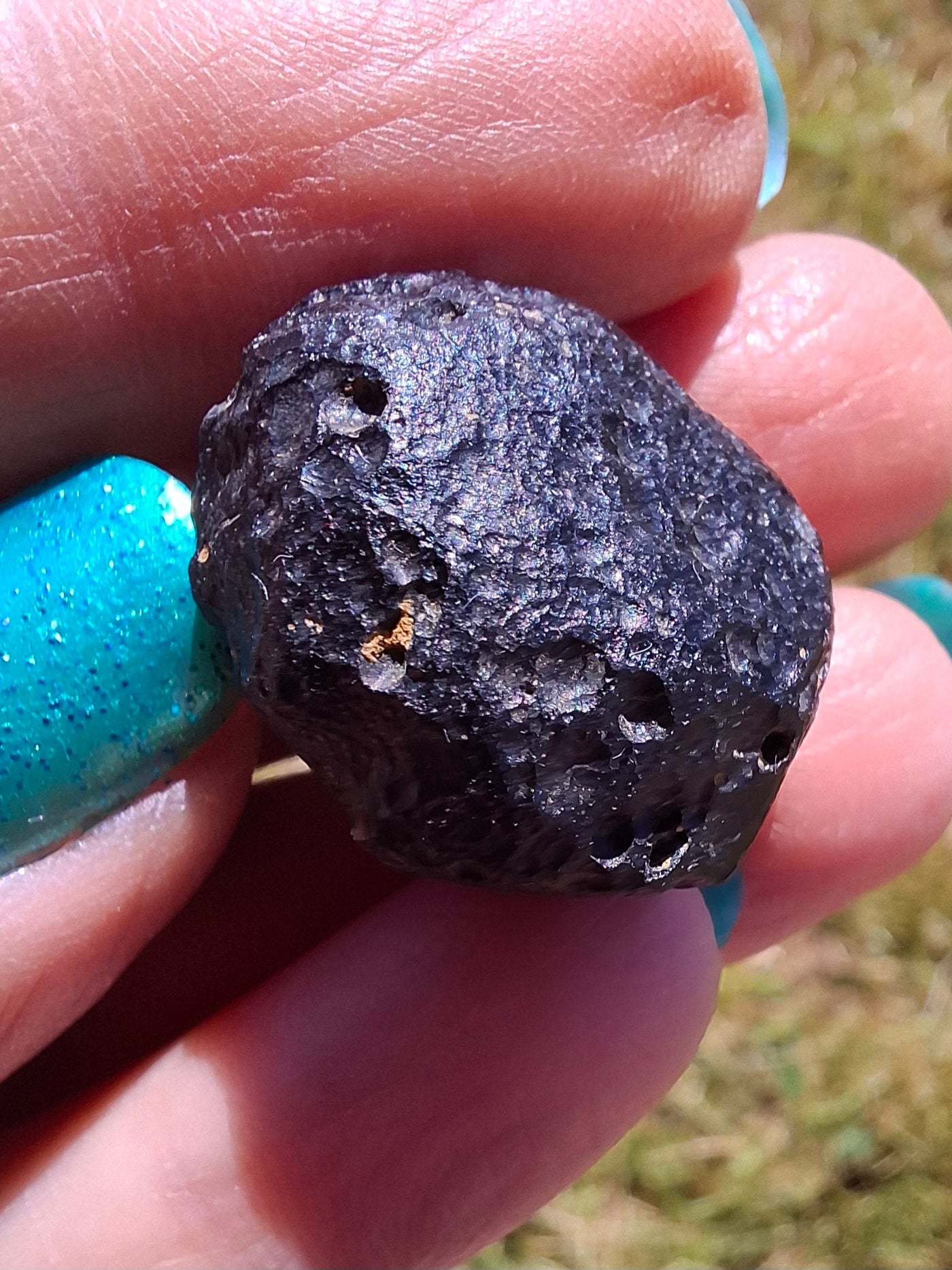 Philippinite (Rizalite), 10.64g, Tektite