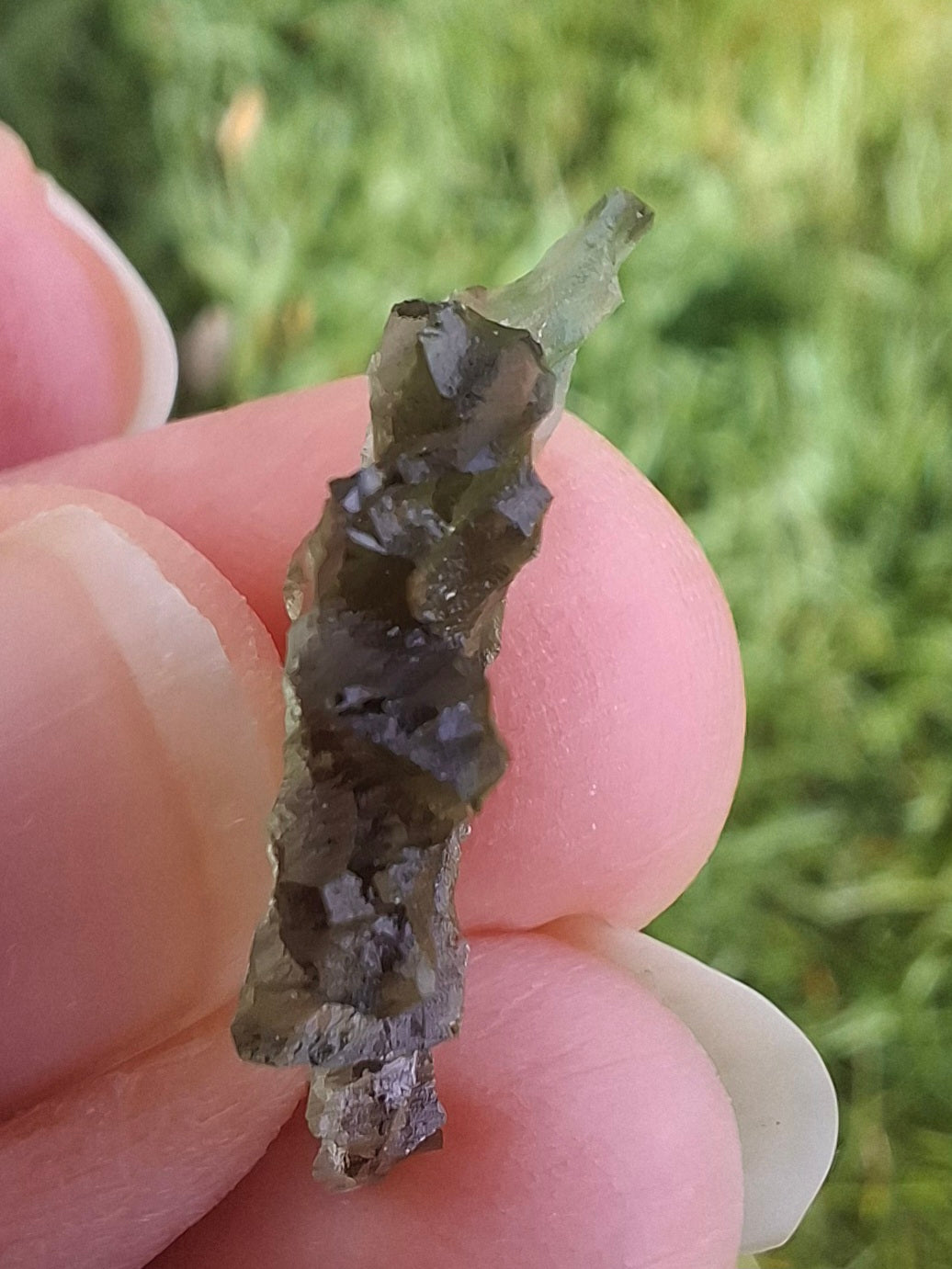 Moldavite Piece, JEZKOVNA BESEDNICE, 0.90g, Tektite (Ref: 1282)