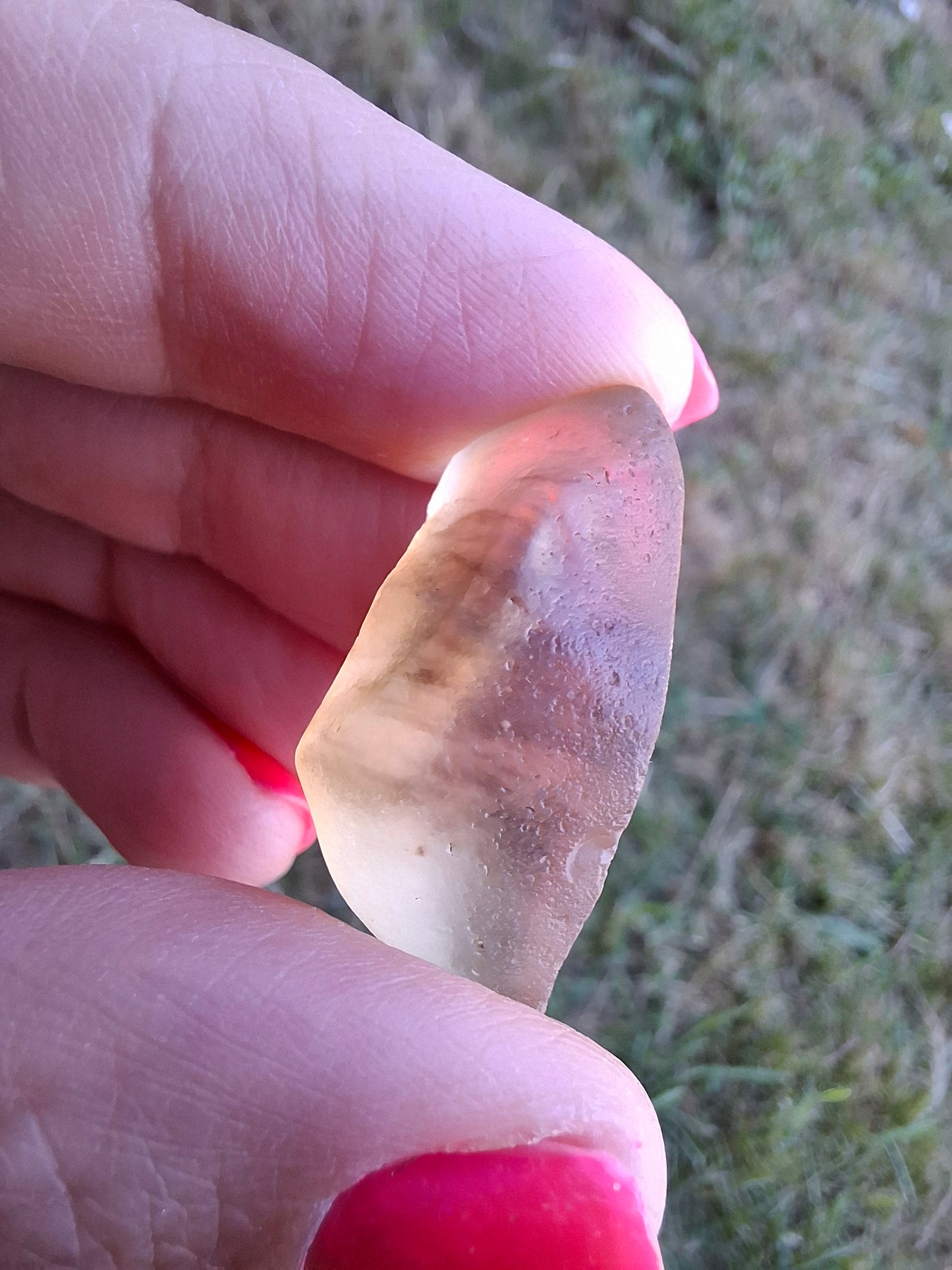 Libyan Desert Glass (darker) Piece, 7.38g, Tektite (Ref: L1375)
