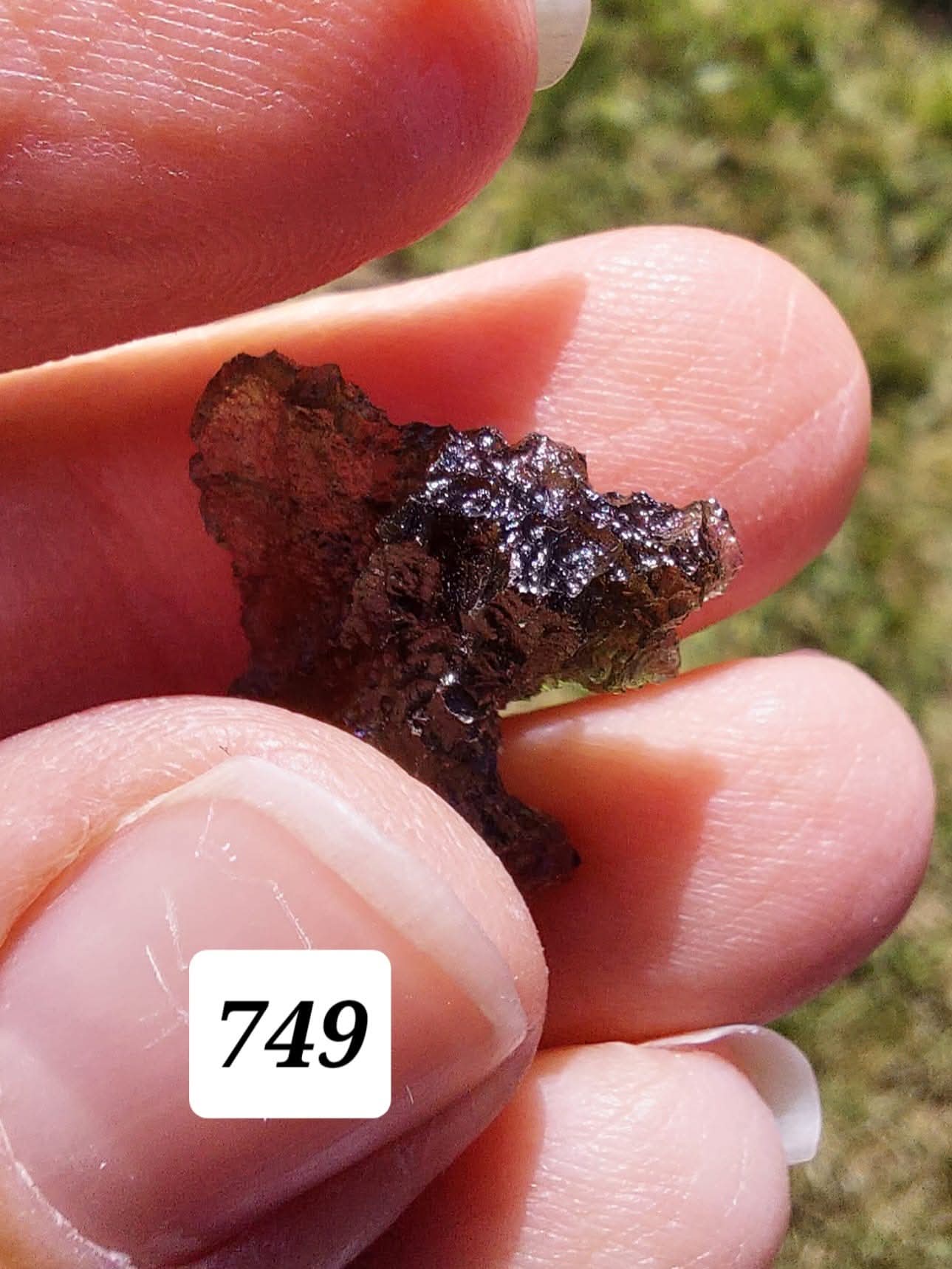 Moldavite Piece, BESEDNICE SKOLA, 1.55g, Tektite (Ref: 749)